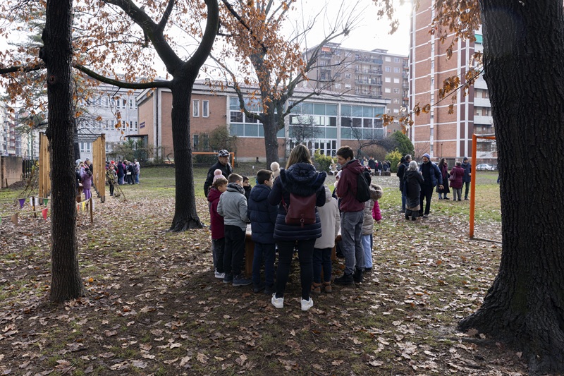 2025_12_17 inaugurazione giardino della scuola elementare Don Milani